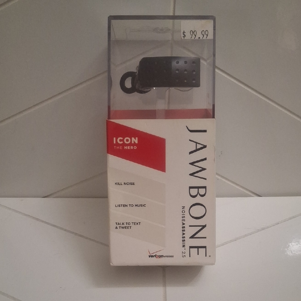 Jawbone 'Icon The Hero' Noise Assassin 2.5 Bluetooth